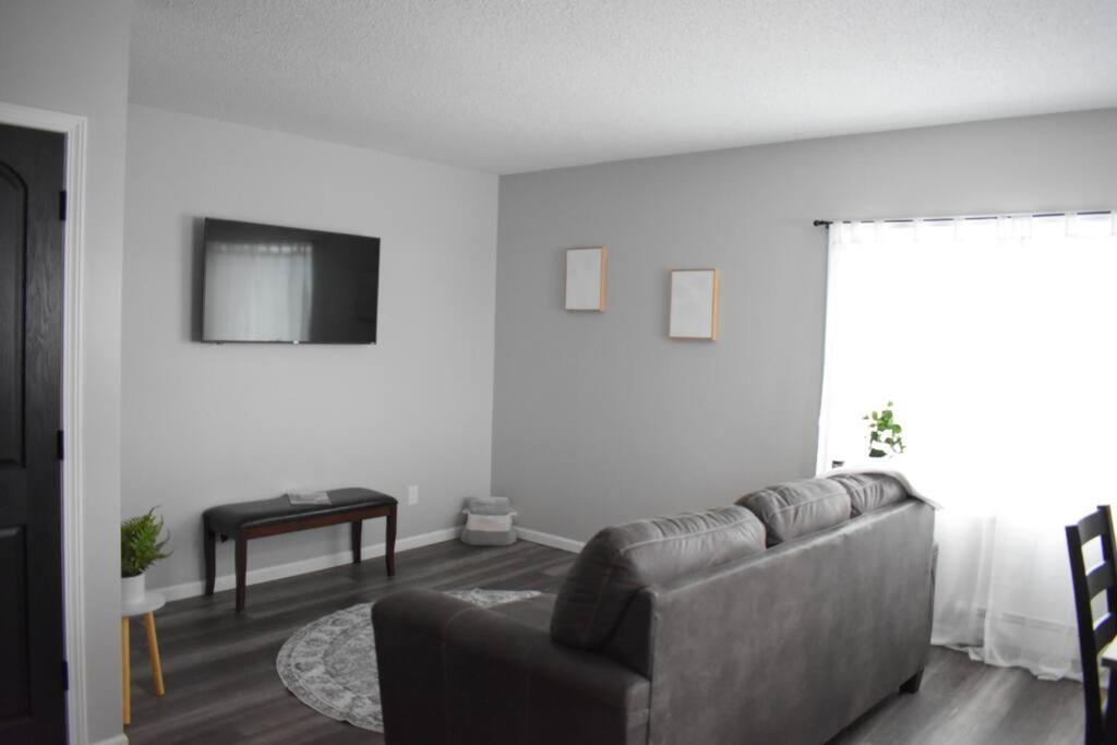 Arctic 415 Appartement Grand Rapids Buitenkant foto