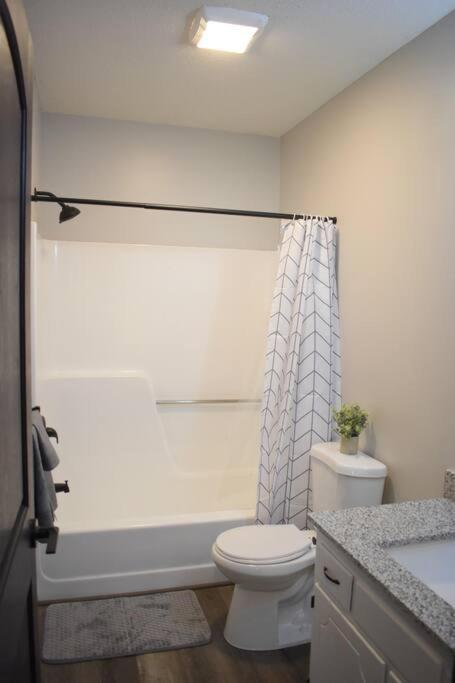 Arctic 415 Appartement Grand Rapids Buitenkant foto